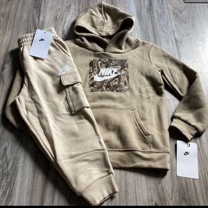 Nike toddler boys hoodie & cargo joggers size 3T(NWT)